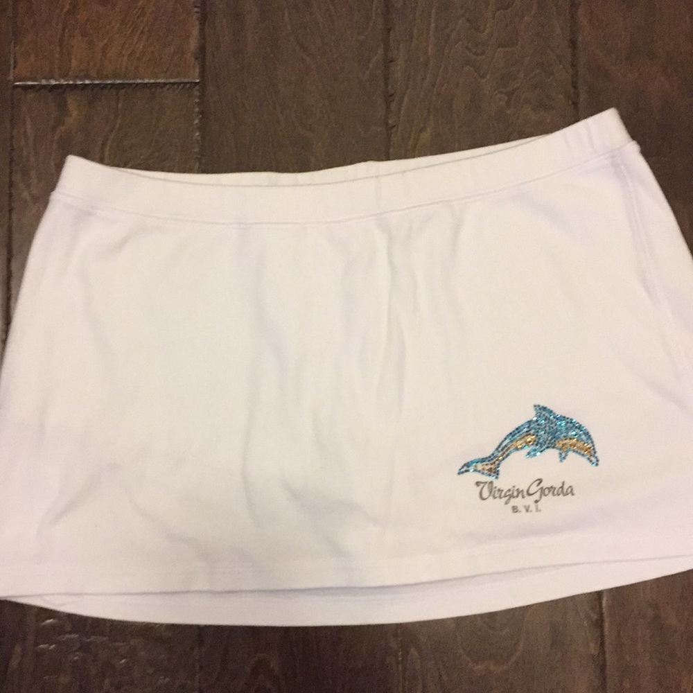 Kavio sz L skirt w/built in shorts